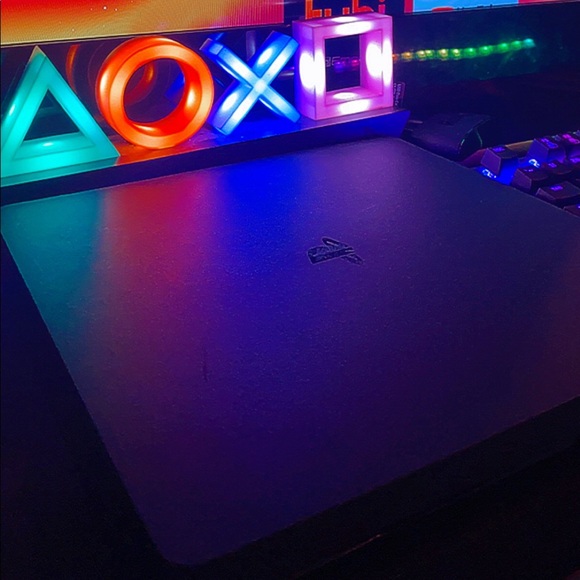 Ps4 - Picture 2 of 3